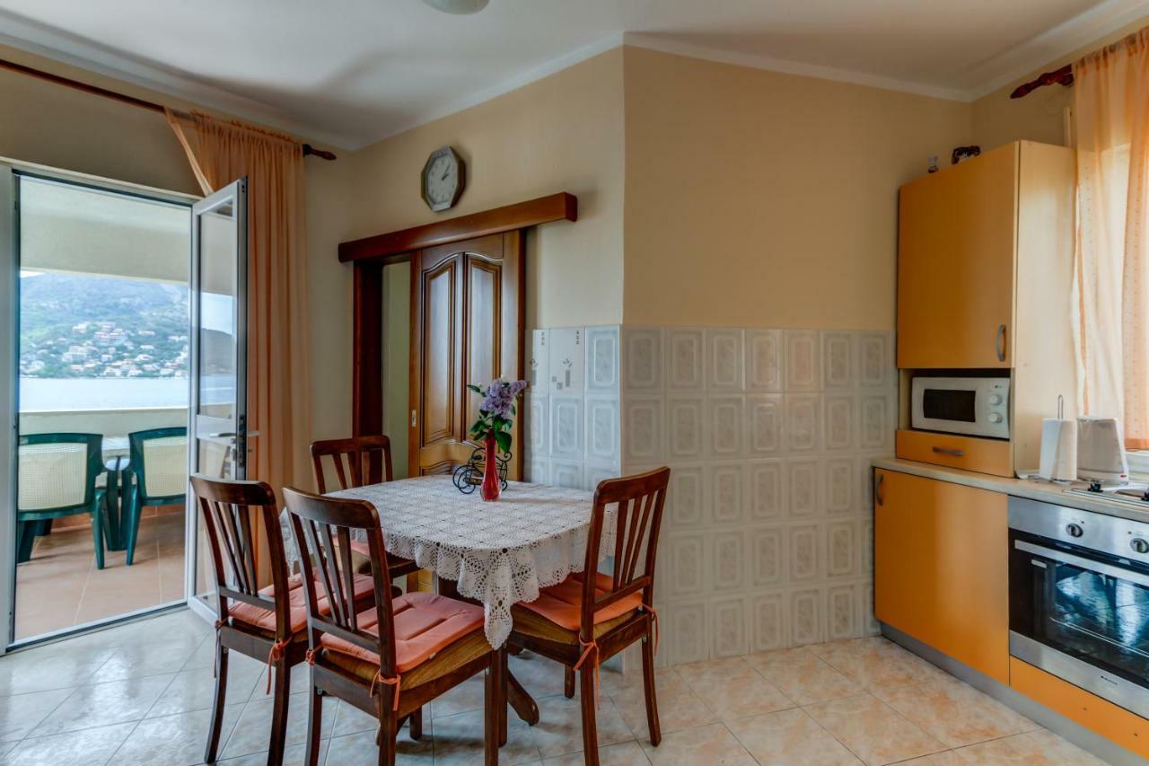 Apartmani Vesna 티바트 외부 사진